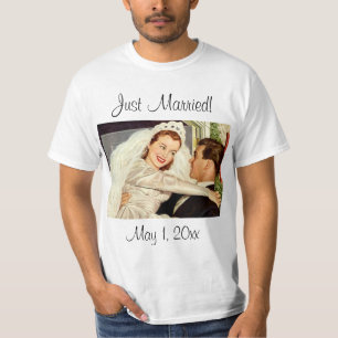 Trouwfoto van pasgetrouwden, gelukkige bruid en br t-shirt