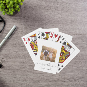 Trouwfoto wit zwart modern pokerkaarten