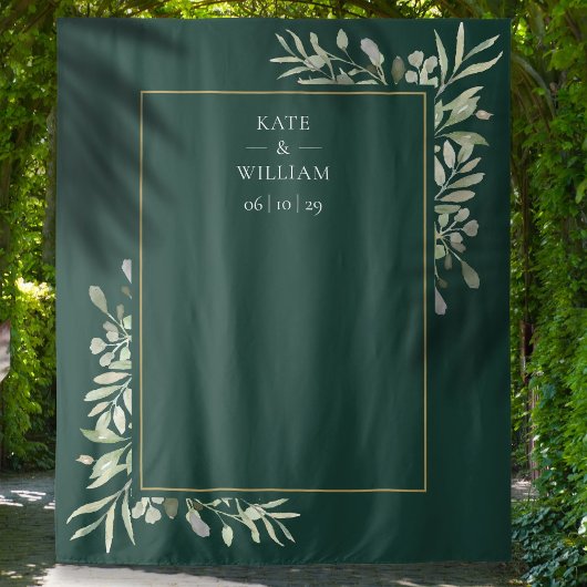 Trouwfotobooth-achtergrond met smaragdgroene begro wandkleed