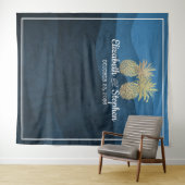 Trouwfotocabine-achtergrond Gouden Ananas Koppel Wandkleed (In Situ (horizontaal))