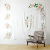 Trouwfotostand met roze bloemen als charme wandkleed (In Situ (horizontaal))