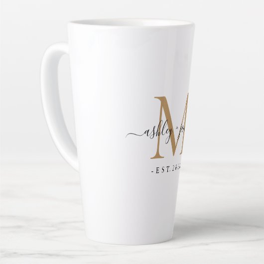 Trouwgoud Monogram Namen Jaar EST Latte Mok (Linkerhoek)