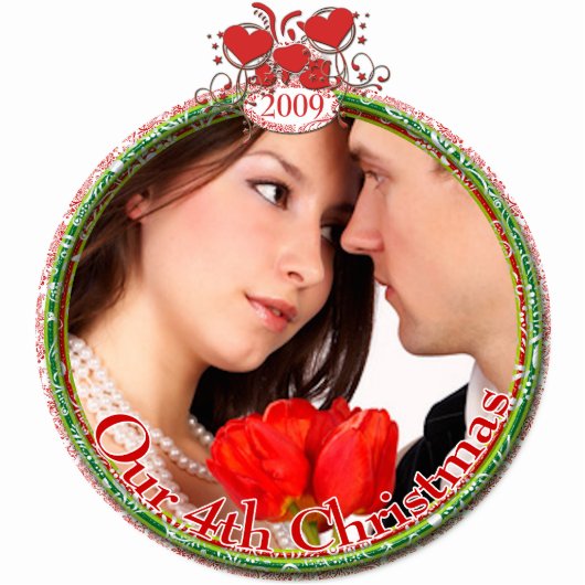 Trouwharten Onze 4e Kerstmis Fotobeeldje Ornament (Voorkant)