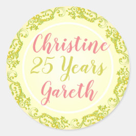 Trouwjubileum met namen en aantal jaren. ronde sticker