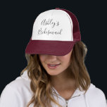 Trouwjurk Meisjesnaam Calligrafie Typografie Trouw Trucker Pet<br><div class="desc">Deze prachtige, persoonlijke hoed is perfect voor alle bruidsmeisjes in het bruidspartij! Vervang de tijdelijke naam met de naam van de bruid. "Ashley's Bruidsmeisje" (of elke bruid haar naam) is in handgeschreven calligrafie. Kies een hoedkleur die past bij uw trouwkleuren. Maakt een prachtig cadeau voor een trouwen, bruiloft, verlovingsfeest, of...</div>