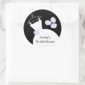 Trouwjurk Paarse 'Vrijgezellenfeest' rond zwart Ronde Sticker (Tas)