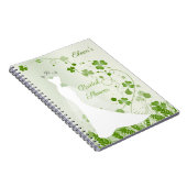 Trouwjurk, shamrock in een weiland Vrijgezellenfee Notitieboek (Rechterzijde)
