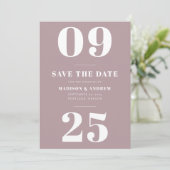 Trouwkaart Bold Typography Mauve Paars Save The Date (Staand voorkant)