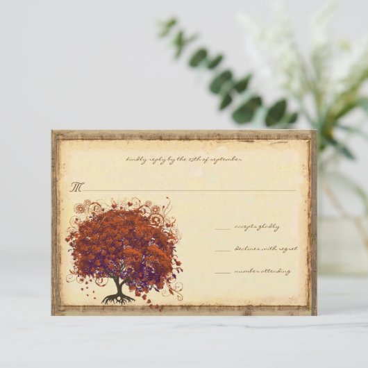 Trouwkaart met fantasierijke koraalrode pruimhartb RSVP kaartje (Staand voorkant)