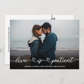 Trouwkaart met foto en tekst 'Liefde is Geduldig U Kaart (Voorkant / Achterkant)