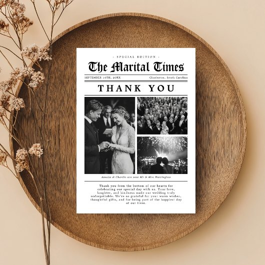 Trouwkaart met krantendesign om dank je wel te zeg bedankkaart