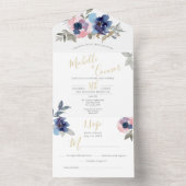 Trouwkaart met Navy & Blush Bloemen All In One Uitnodiging (Binnen)