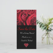 Trouwkaart met rode roos save the date (Staand voorkant)