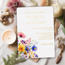 Trouwkaart met wilde bloemen en goud folie