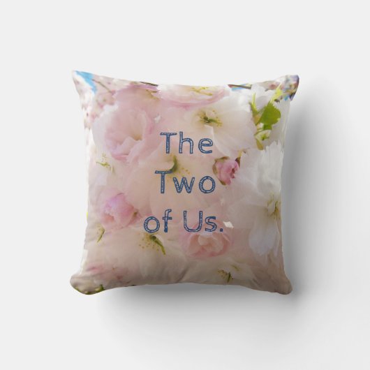 Trouwkoppel cadeaus Het Twee van Ons Kussen (Voorkant)