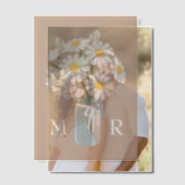 Trouwmadeliefjes Mason Jar Monogram Initialen Beig Vellum Uitnodigingen (Offset (Koppel))