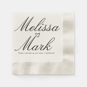 Trouwmonogram met handgetekende hart-quote servet