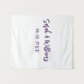 Trouwpaar. Naam datum paarse eenvoudige minimum mo Wandkleed (Voorkant (horizontaal))