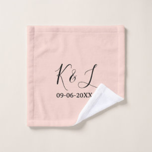 Trouwpaar naam letter datum rood pastel achtergron washandje