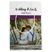 Trouwpaars paars en wit medium cadeauzakje (Voorkant)