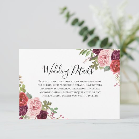 Trouwreceptie details met bloemen in blos en borde kaart (Staand voorkant)