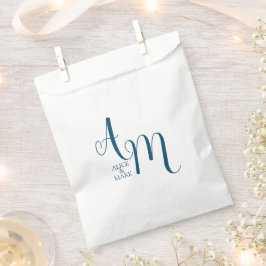 Trouwreceptie favorietentas met monogram bedankzakje