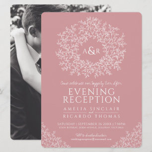 Trouwreceptie foto met roze bladmonogram kaart