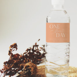Trouwrepetitie Perzik 'Nog één dag' Waterfles Etiket
