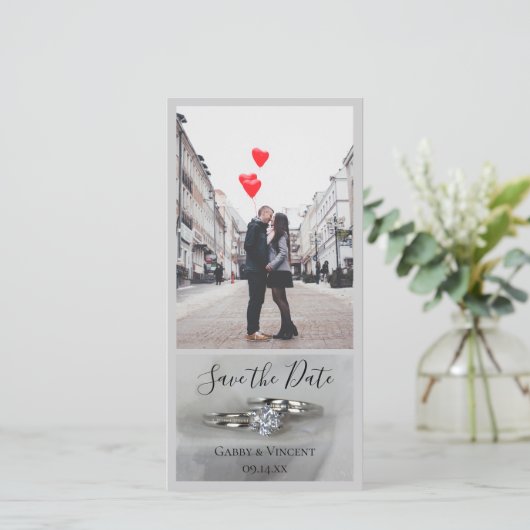 Trouwringen op Grijs Save the Date (Staand voorkant)