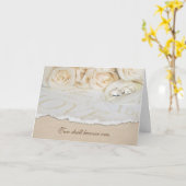 trouwringen op roos petaal kaart (Gele Bloem)
