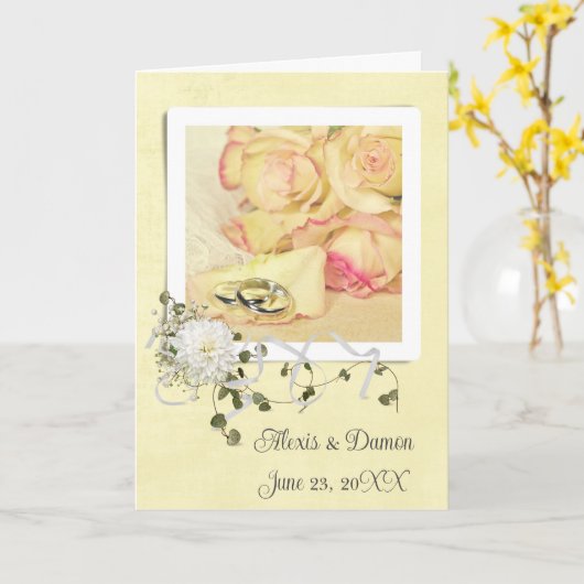Trouwringen op Rozen bloemblaadje met namen Kaart (Gele Bloem)