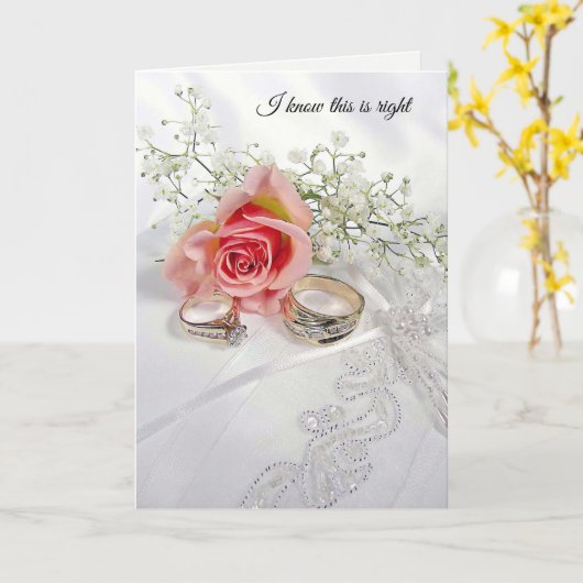 Trouwringen op satijnen kussen kaart (Gele Bloem)