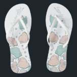 TROUWSCHOENEN | Hedendaagse Seashells koraal en Bl Teenslippers<br><div class="desc">Een leuk koraal en blauwgroen zeeschelp ontwerp. Handgeschreven kalligrafie die zegt dat Happily Ever After - ideaal voor de bruid en bruidegom te draag op het strand voor hun strand bruiloft ceremonie. Ontwerp gemaakt voor TheBarefootBride™ door © WhimsicalArtwork™. Dit maakt deel uit van een bruiloft briefpapier suite collectie met bijpassende...</div>