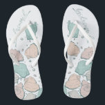 TROUWSCHOENEN | Modern Seashells Coral Blauwgroen Teenslippers<br><div class="desc">Schattige koraal en blauwgroen zeeschelpontwerp. Handgeschreven kalligrafie die zegt bruidsmeisje- perfect voor het bruidsmeisje te draag op het strand voor een strand bruiloft ceremonie. Ontwerp gemaakt voor TheBarefootBride™ door © WhimsicalArtwork™. Dit maakt deel uit van een bruiloft briefpapier suite collectie met bijpassende bruiloft accessoires ook baby shower en andere gelegenheid...</div>