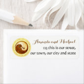 TROUWSTICKERS-LABELS. Gouden YinYang duiven. Etiket (Insitu)