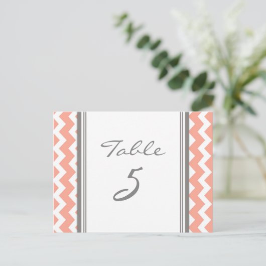 Trouwtafel Aantal Kaarten Coral Grey Chevron (Staand voorkant)