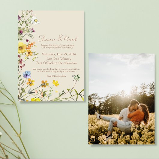 Trouwuitnodiging met foto en wilde bloementuin kaart