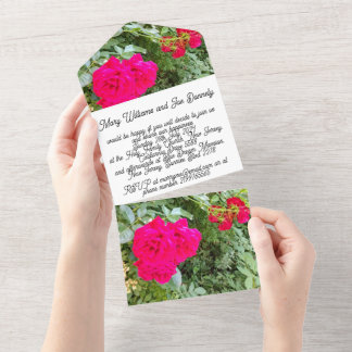 Trouwuitnodiging met foto van rode rozen all in one uitnodiging