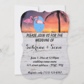 Trouwuitnodiging Strand Flamingo Palm Romantisch Kaart (Voorkant)