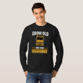 Truck Driver Rig Trucking  Old Man Trucker T-shirt (Voorkant volledig)