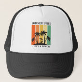 Trucker Hat Colorful Retro Life is een strand Pet (Voorkant)