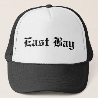 Trucker hat met Old English font Trucker Pet