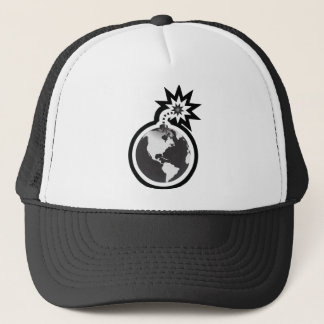 Trucker Hat van World Explosion Logo Trucker Pet