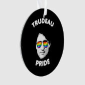 Trudeau Pride zonnebril Ornament (voorkant)
