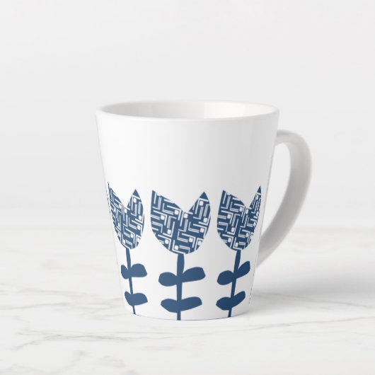 True Blue Geo Tulips Latte Mok (Rechterhoek)