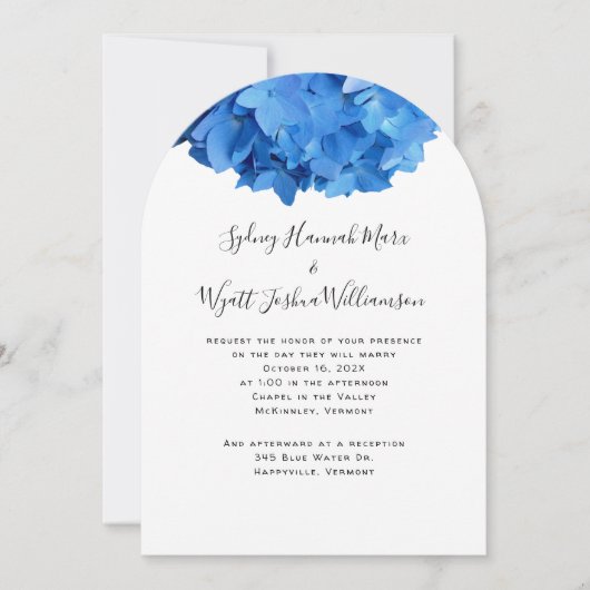 True Blue Hydrangea Wedding Couple die uitnodigt Kaart (Voorkant)