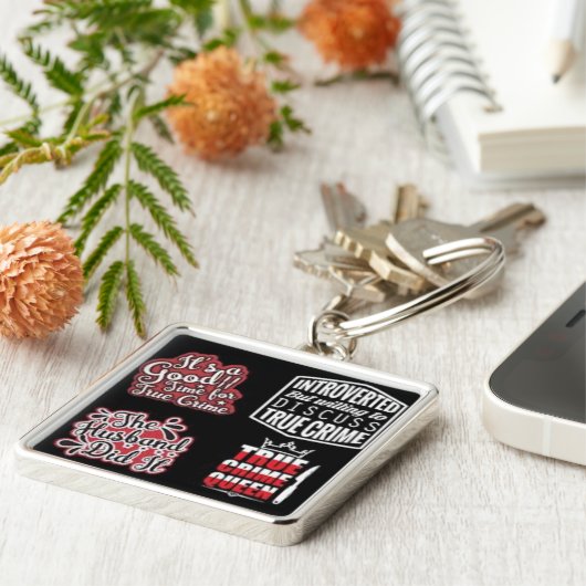 True Crime Fanatic Key Chain Sleutelhanger (Zijkant)