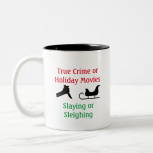 True Crime of Holiday Movies Sspelen of Sleighing Tweekleurige Koffiemok