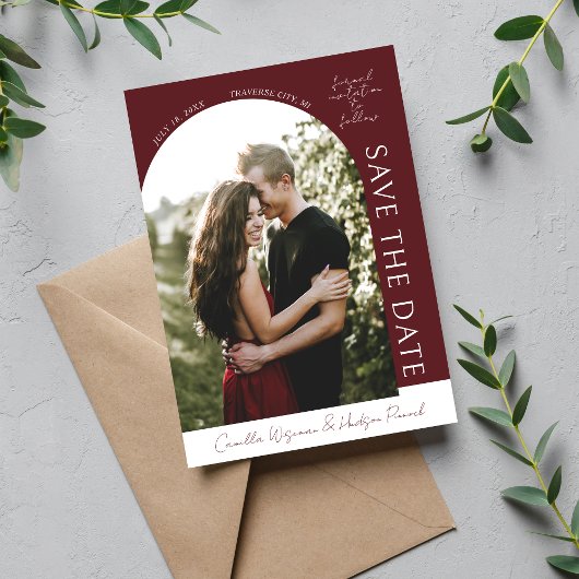 True Simplicity 4 | Donker Burgundy | Save The Dat Date
