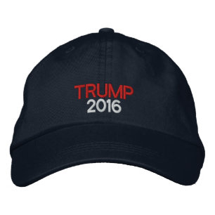 Trump 2016 geborduurd Pet